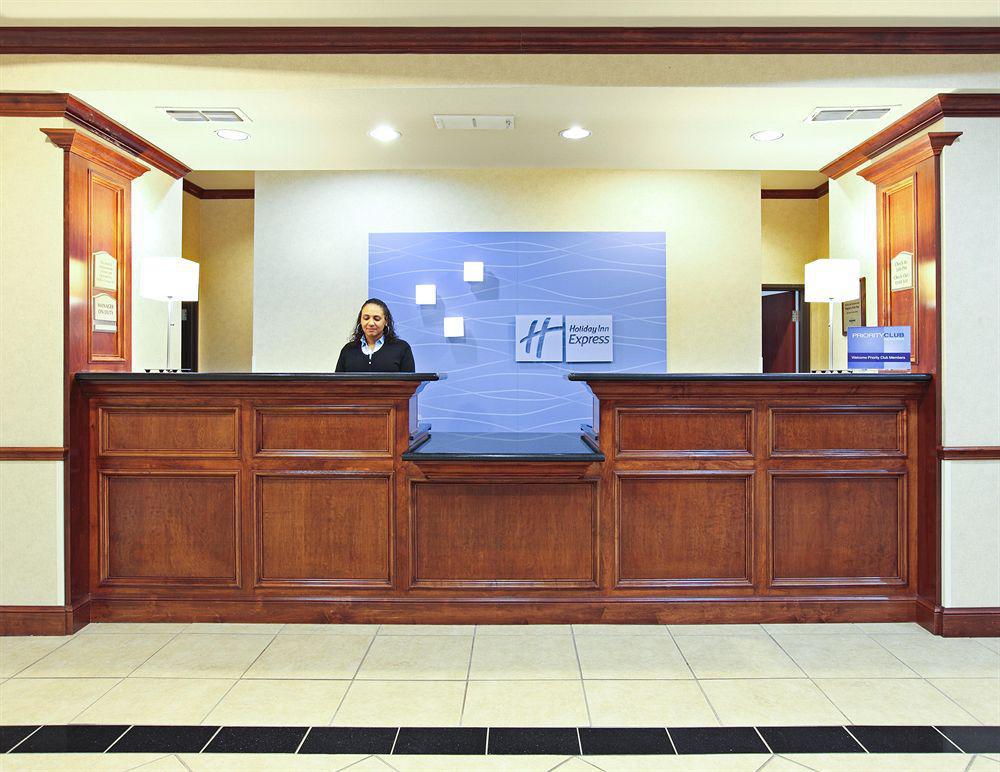 Holiday Inn Express Hotel & Suites Sherman Highway 75, An Ihg Hotel Interior photo