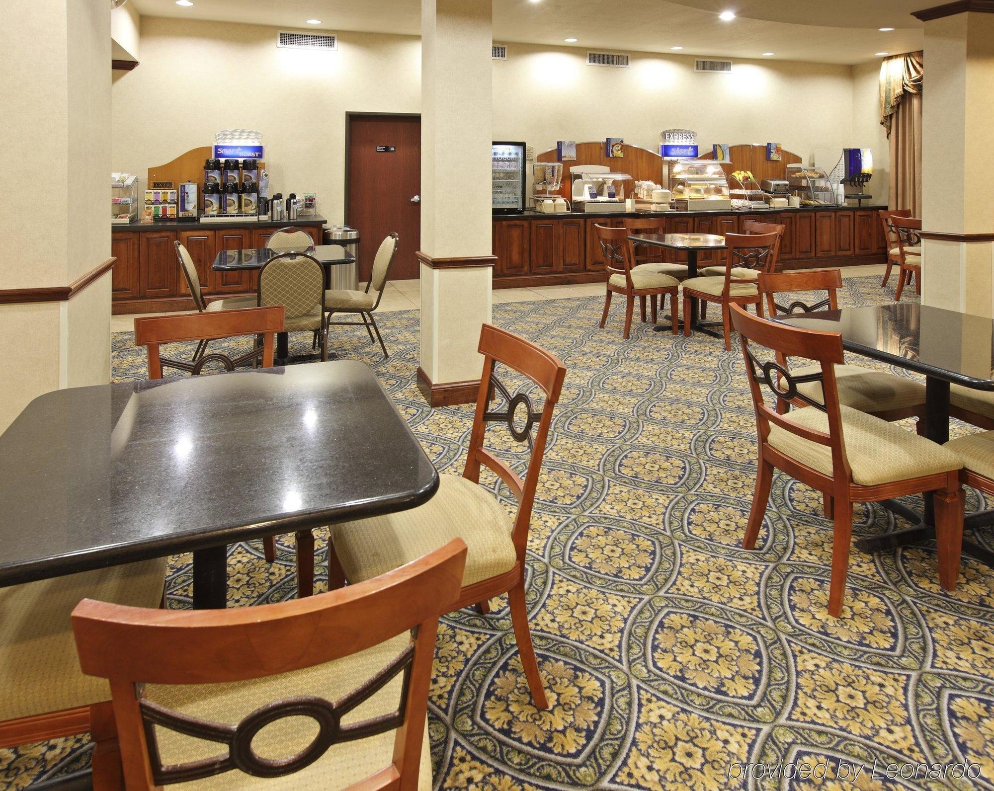 Holiday Inn Express Hotel & Suites Sherman Highway 75, An Ihg Hotel Restaurant photo