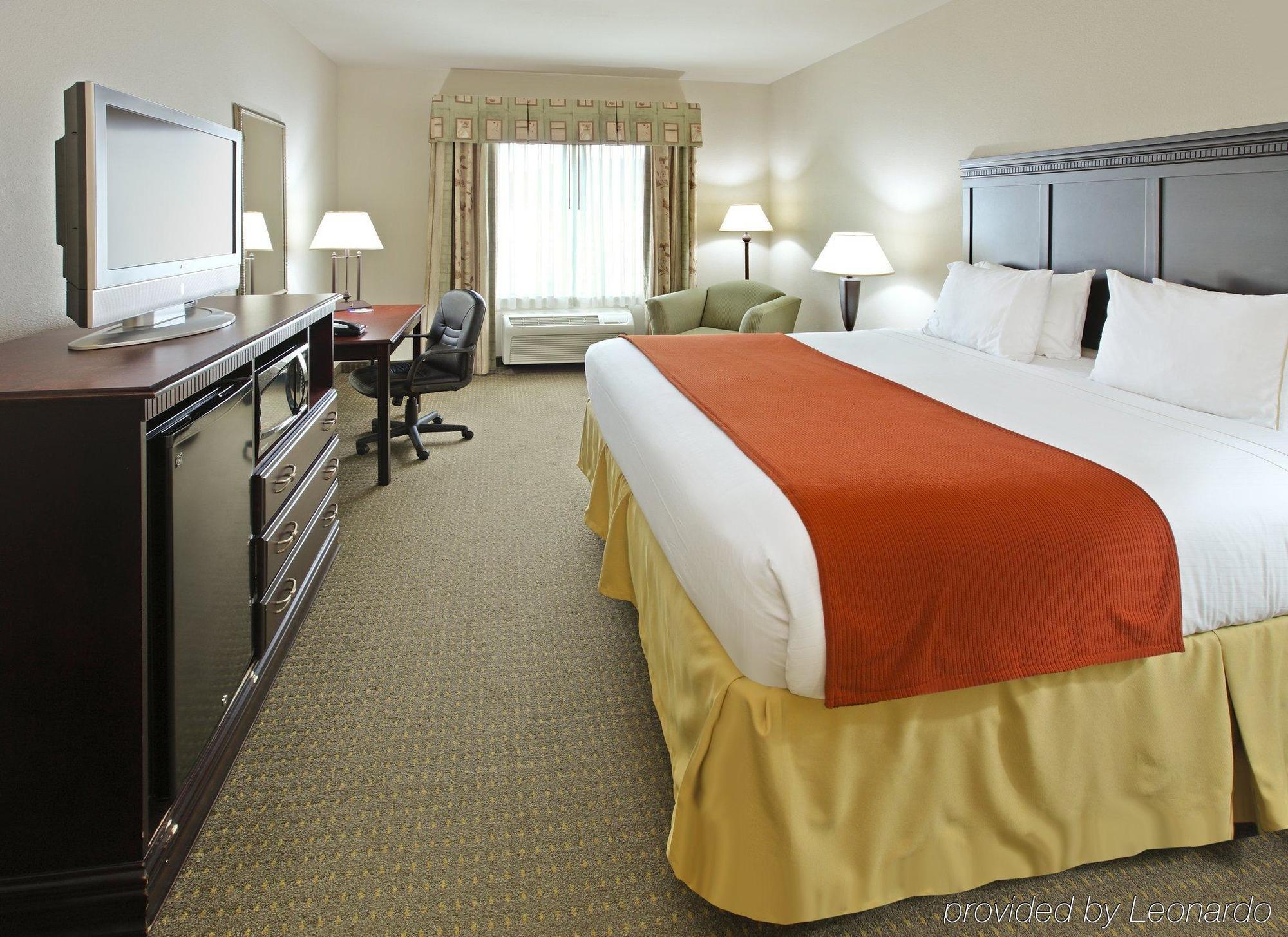 Holiday Inn Express Hotel & Suites Sherman Highway 75 By Ihg Exterior photo