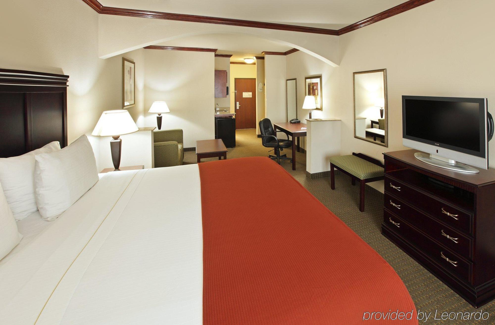 Holiday Inn Express Hotel & Suites Sherman Highway 75 By Ihg Exterior photo