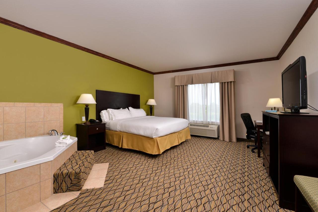Holiday Inn Express Hotel & Suites Sherman Highway 75 By Ihg Exterior photo