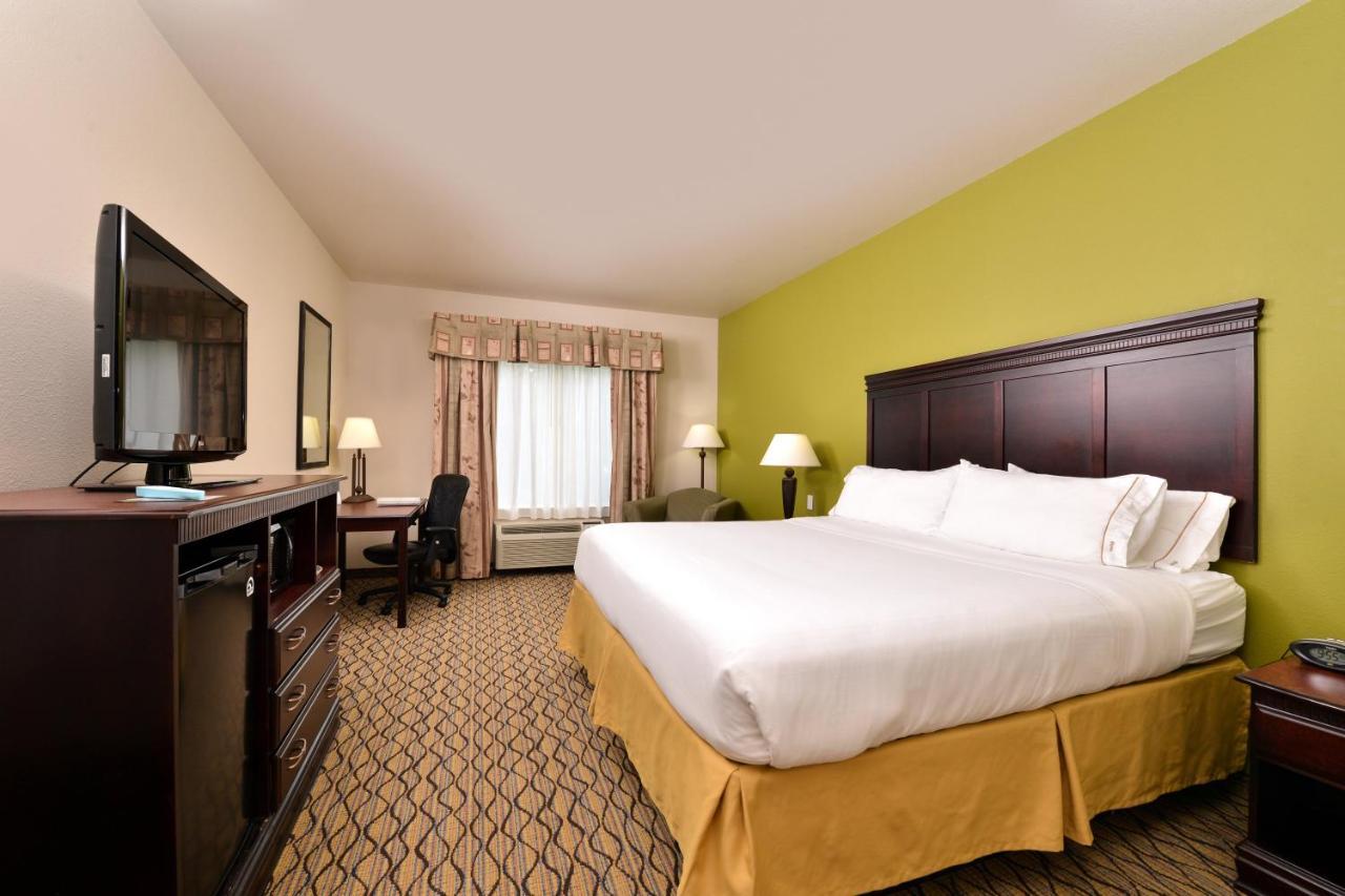 Holiday Inn Express Hotel & Suites Sherman Highway 75 By Ihg Exterior photo